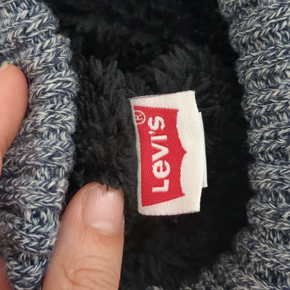 Levis Unisex Winter Beanie Hat Knit Fleece Lined Heather Blue One Size Fits All - Picture 4 of 8